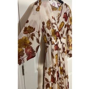 🌸Long sleeve floral maxi dress🌸